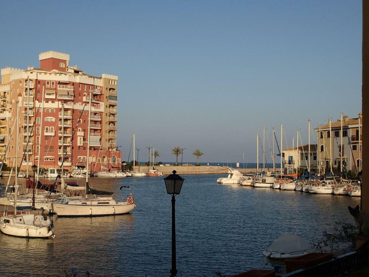Valencia, Ideally Located 3Bed-2Bath Apart.Few Mints Walk From Beach,Pool,Shop. Port Saplaya Bagian luar foto