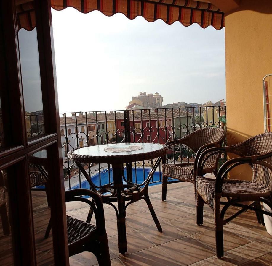 Valencia, Ideally Located 3Bed-2Bath Apart.Few Mints Walk From Beach,Pool,Shop. Port Saplaya Bagian luar foto