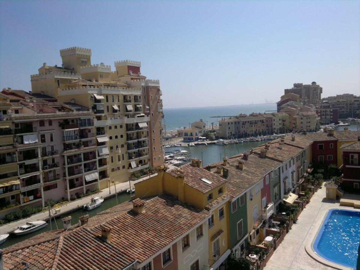 Valencia, Ideally Located 3Bed-2Bath Apart.Few Mints Walk From Beach,Pool,Shop. Port Saplaya Bagian luar foto