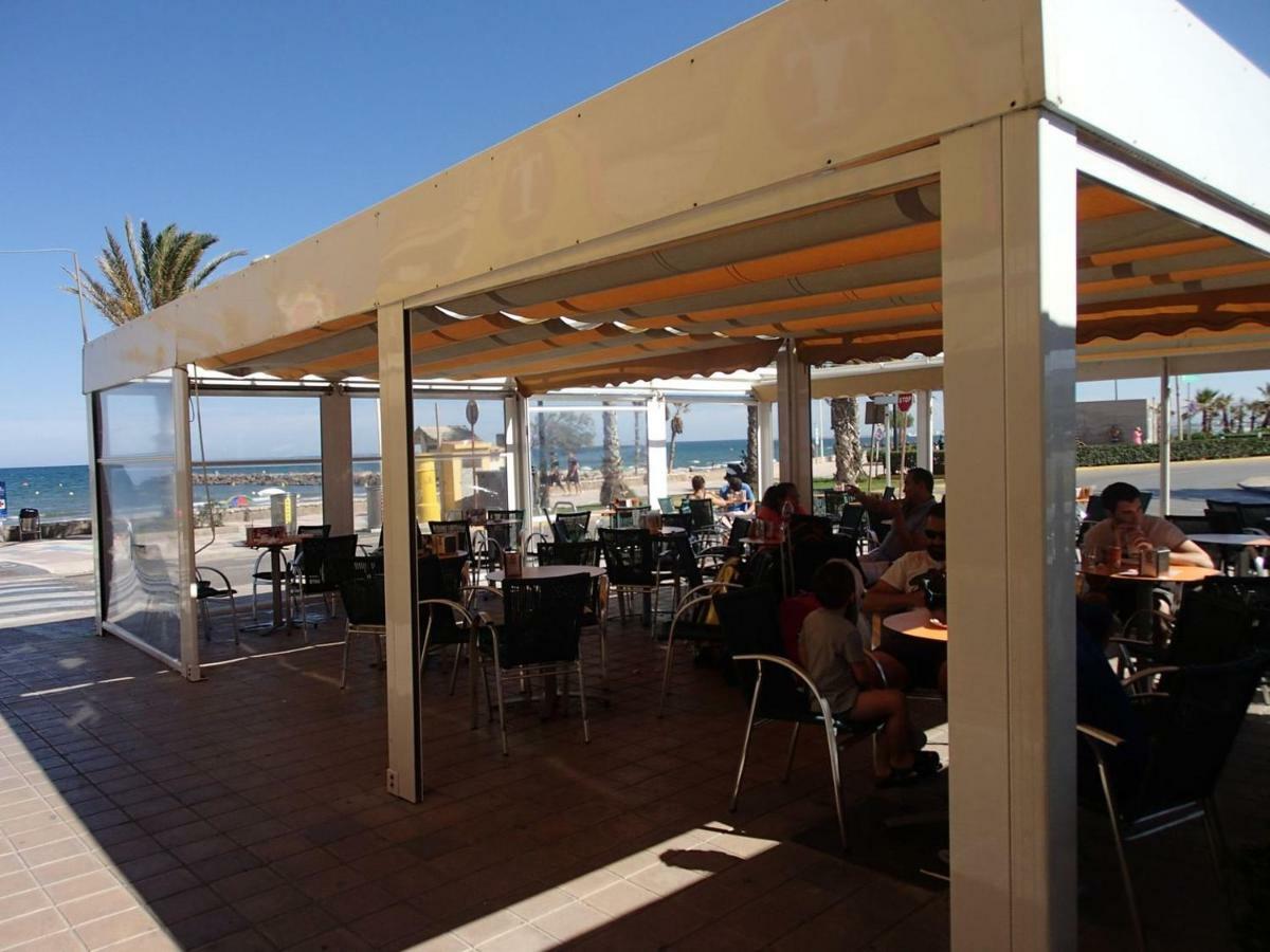 Valencia, Ideally Located 3Bed-2Bath Apart.Few Mints Walk From Beach,Pool,Shop. Port Saplaya Bagian luar foto